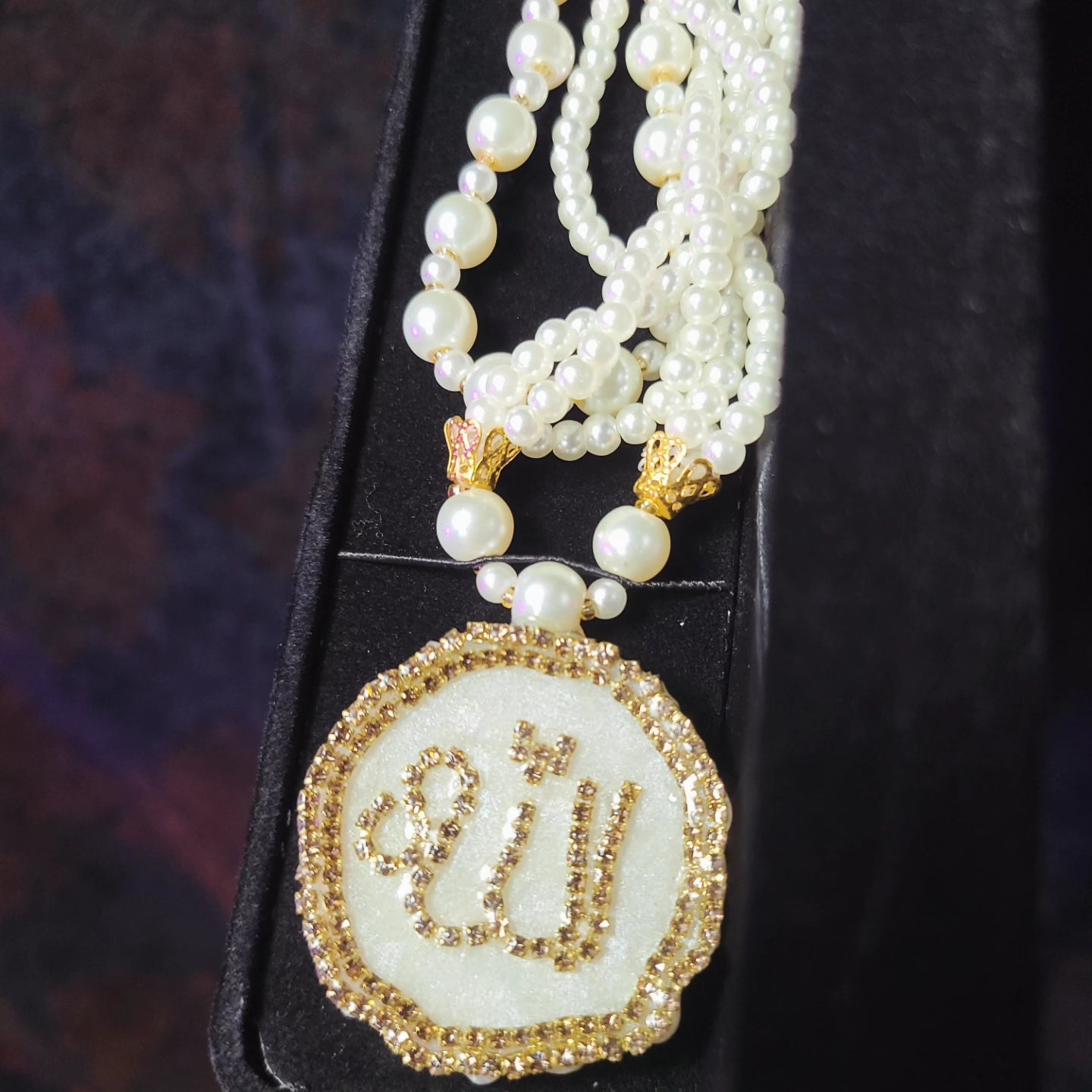 Stone-Embellished Islamic Neckwear