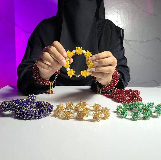Loreal Beads Gajrey- Pearls